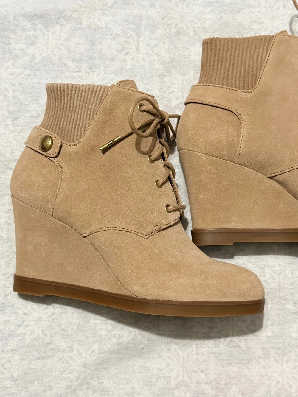 MICHAEL Michael Kors Women's Carrigan Bootie Suede Dark Khaki, Size:8